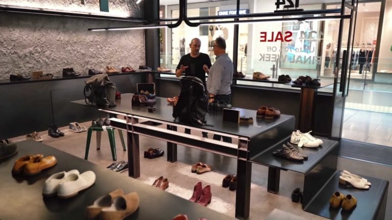 testimonial video example shoes store